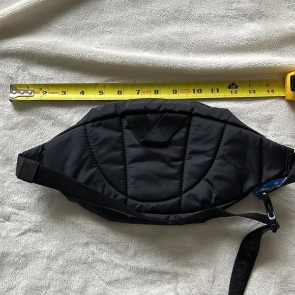 Adidas 3 Stripes waist Pack (BNWT) - Picture 9 of 9